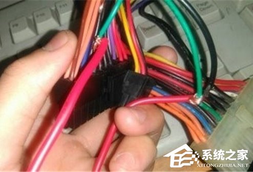 如何让PC的第二电源跟主电源一起开启或关闭?