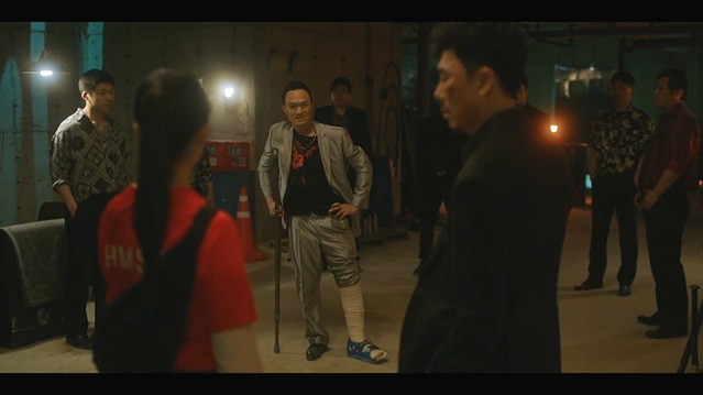没用的谎言.2023.S01E01.HD1080P.AAC.H264.CHS.BTSJ6.mp4_000437.428.jpg